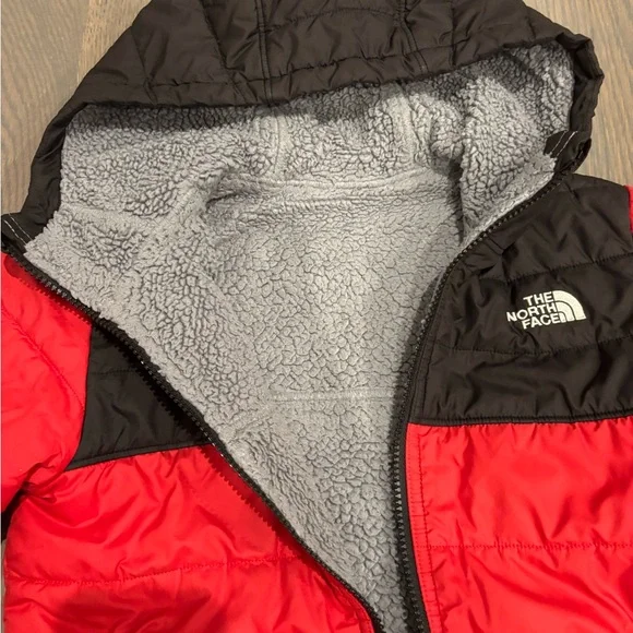The North Face Two-Tone Hooded Jacket - Picture 3 of 9